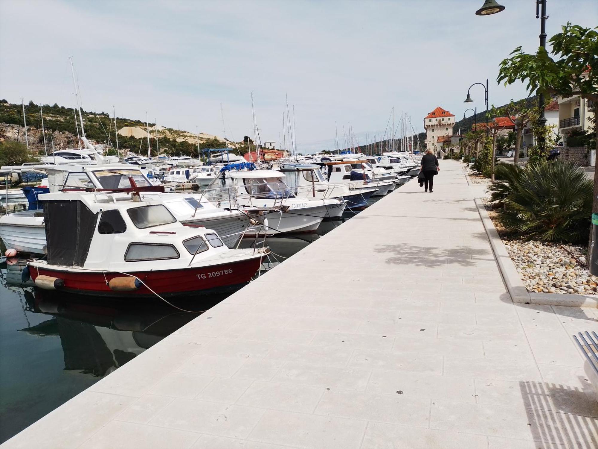 Mandi Apartamento Marina Exterior foto